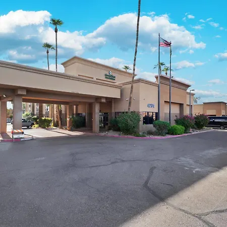 Greentree Inn & Suites Phoenix Sky Harbor
