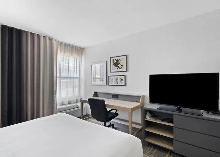 Greentree & Sky Harbor 3*
