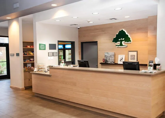 Hotel Greentree & Sky Harbor