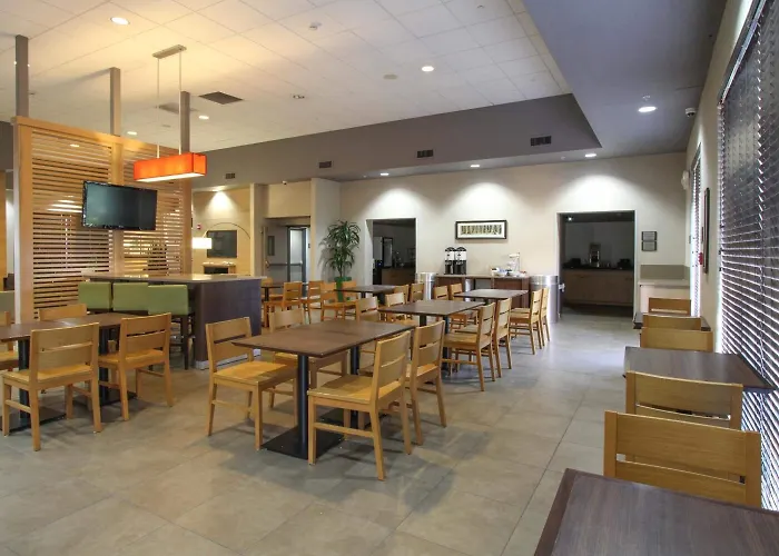 Greentree & Sky Harbor 3*