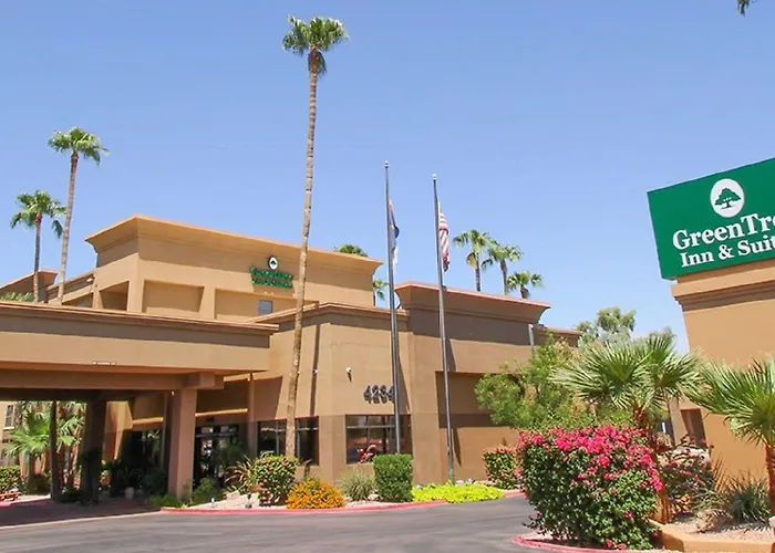Greentree & Sky Harbor Hotel 3*