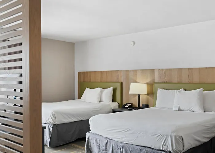 Greentree & Sky Harbor Hotel