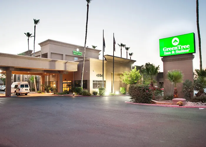 Hotel Greentree & Sky Harbor 3*